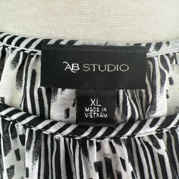 AB Studio Size XL Black and White Cold Shoulder Blouse Sheer with Built In Cami - Picture 7 of 9